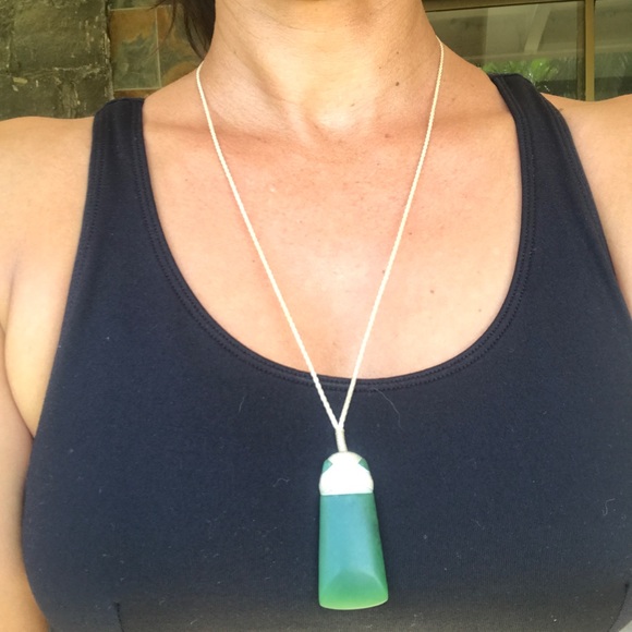 New Zealand Jade Maori Toki Style Necklace - Picture 9 of 10